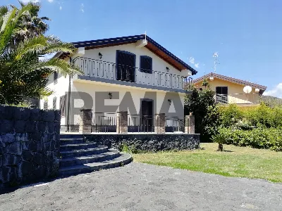 Villa in vendita a Zafferana Etnea - foto 1