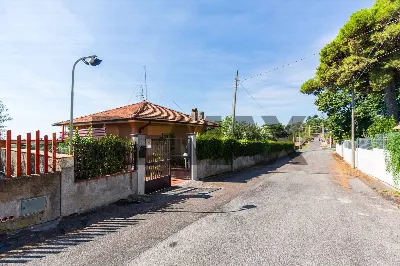 Villa in vendita a Nicolosi - foto 2