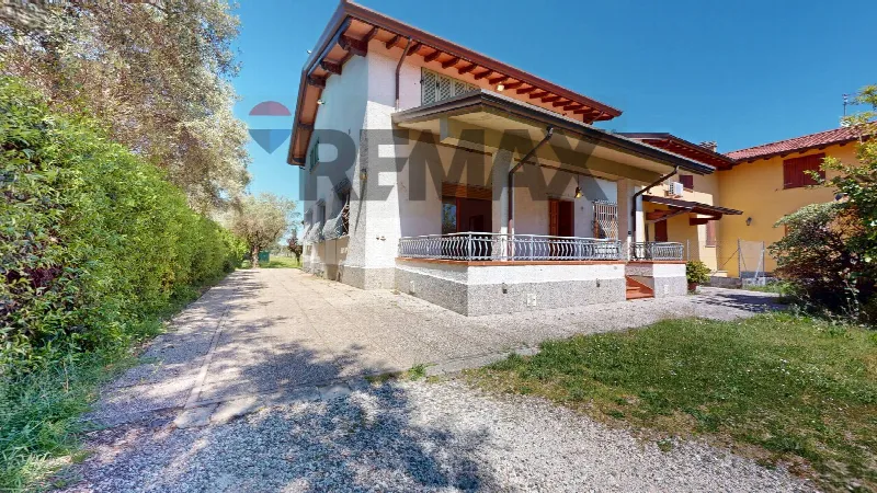 Villa in vendita a Pietrasanta - foto 1