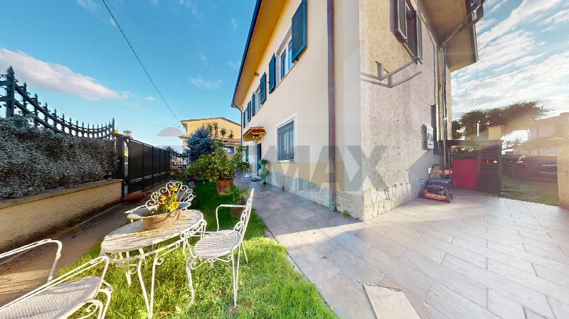 Casa Indipendente in vendita a Massa, Puliche, Rinchiostra, Quercioli, Cinque Vie - foto 1