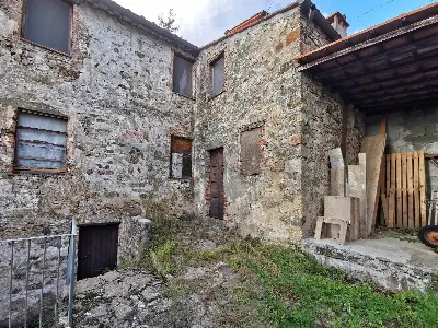 Rustico/Casale in vendita a Lucca, Monte s... - foto 1