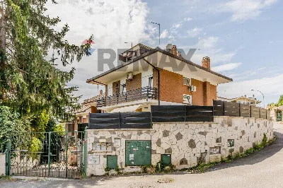 Villa in vendita a Roma, Mezzocammino, Spi... - foto 1