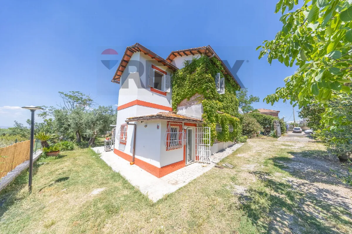 Villa in vendita a Monte Porzio Catone, Borghesiana, Finocchio - foto 3
