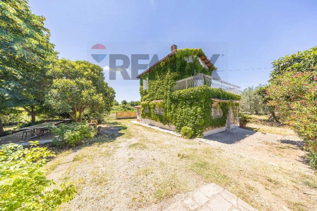 Villa in vendita a Monte Porzio Catone, Borghesiana, Finocchio - foto 5