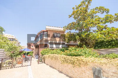 Casa Indipendente in vendita a Roma, Aless... - foto 8