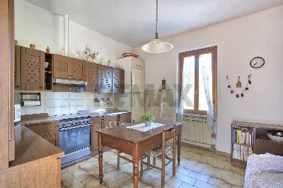 Casa Indipendente in vendita a Bucine - foto 2
