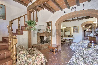 Rustico/Casale in vendita a Bucine - foto 1