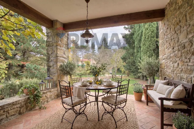 Casa Indipendente in vendita a Loro Ciuffenna - foto 1