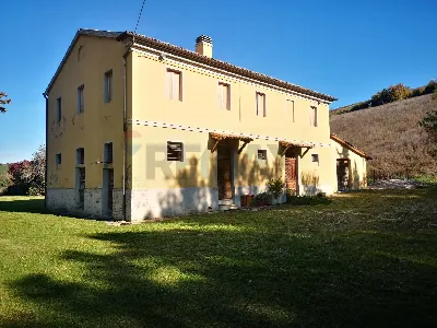 Rustico/Casale in vendita a Castelplanio - foto 1