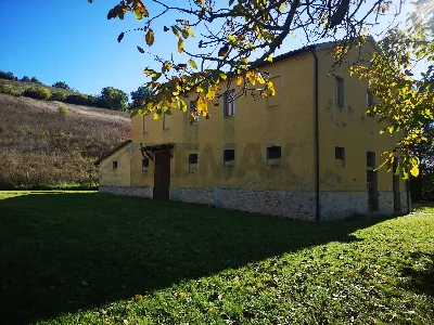 Rustico/Casale in vendita a Castelplanio - foto 8