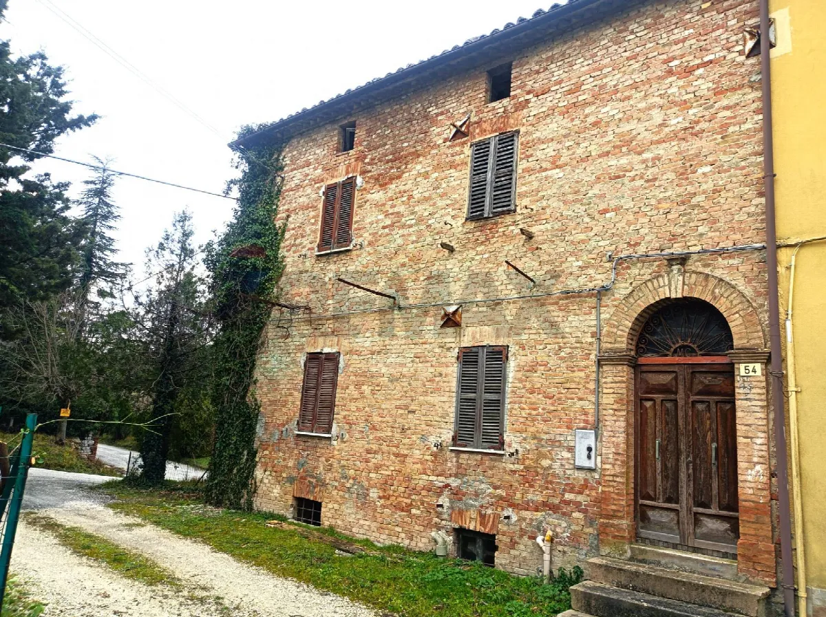 Casa Indipendente in vendita a Fabriano - foto 2
