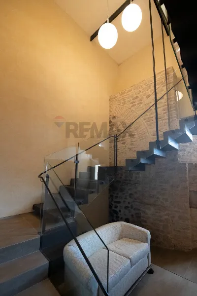 Palazzo/Stabile in vendita a Staffolo - foto 8