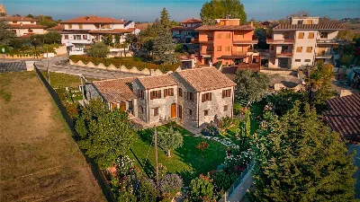 Rustico/Casale in vendita a Barbara - foto 1