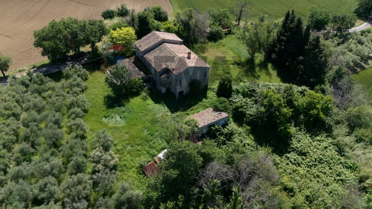 Rustico/Casale in vendita a Santa Maria Nuova - foto 2