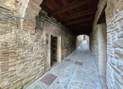 Casa Indipendente a Serra San Quirico