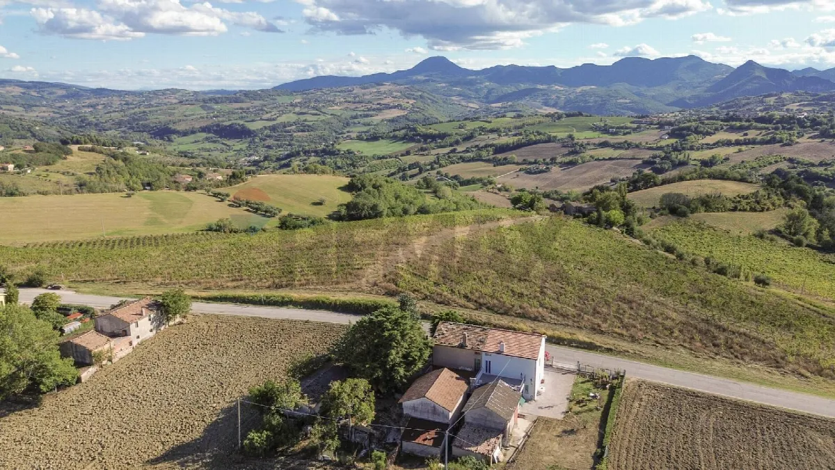 Casa Indipendente in vendita a Rosora - foto 3