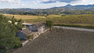 Rustico/Casale in vendita a Rosora - foto 6