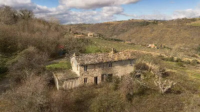 Rustico/Casale in vendita a Rosora - foto 1