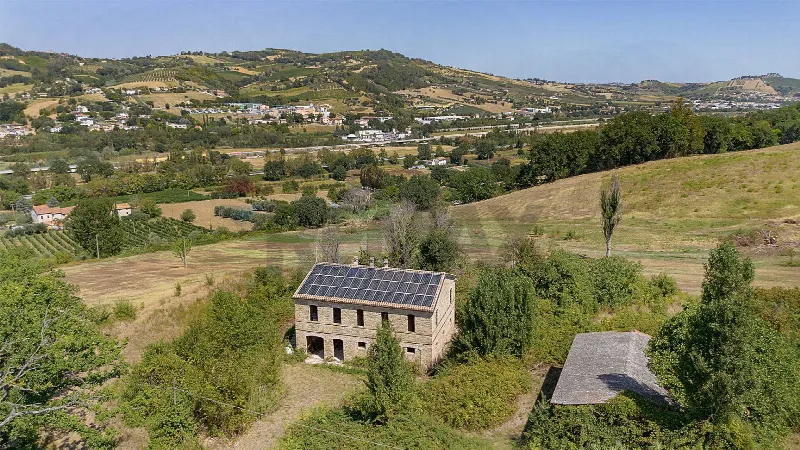 Villa in vendita a Maiolati Spontini - foto 1