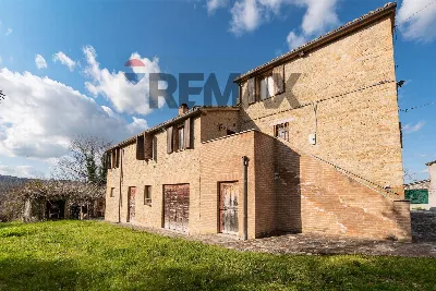 Casa Indipendente a Cupramontana