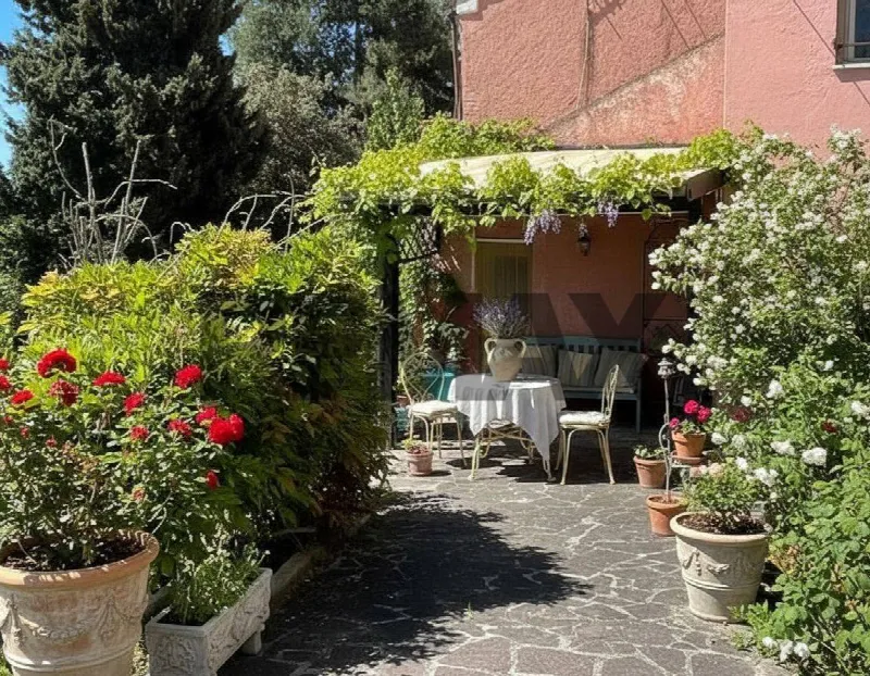 Casa Indipendente in vendita a Poggio San Marcello - foto 1