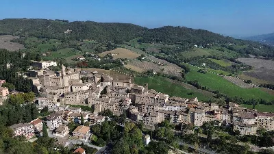 Rustico/Casale in vendita a Serra San Quir... - foto 2