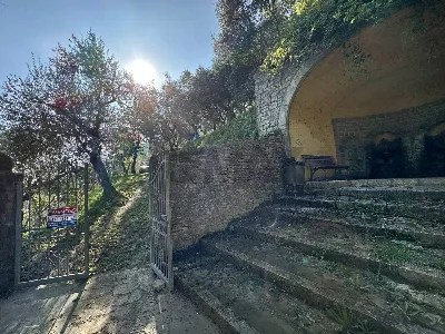 Rustico/Casale in vendita a Serra San Quir... - foto 8