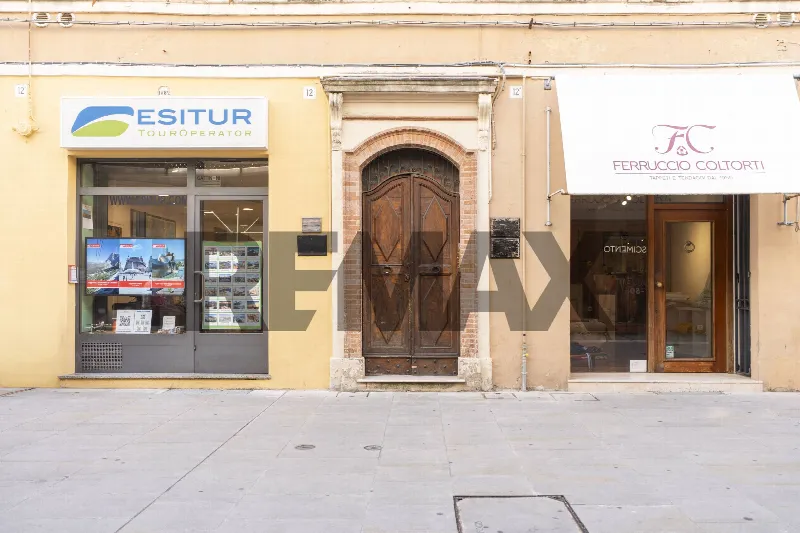 Ufficio in vendita a Jesi - foto 1