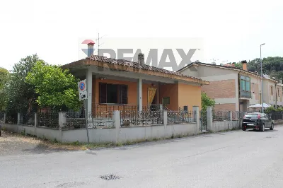 Villa a Poggibonsi