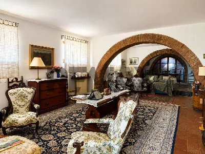 Rustico/Casale in vendita a Chiusi - foto 3