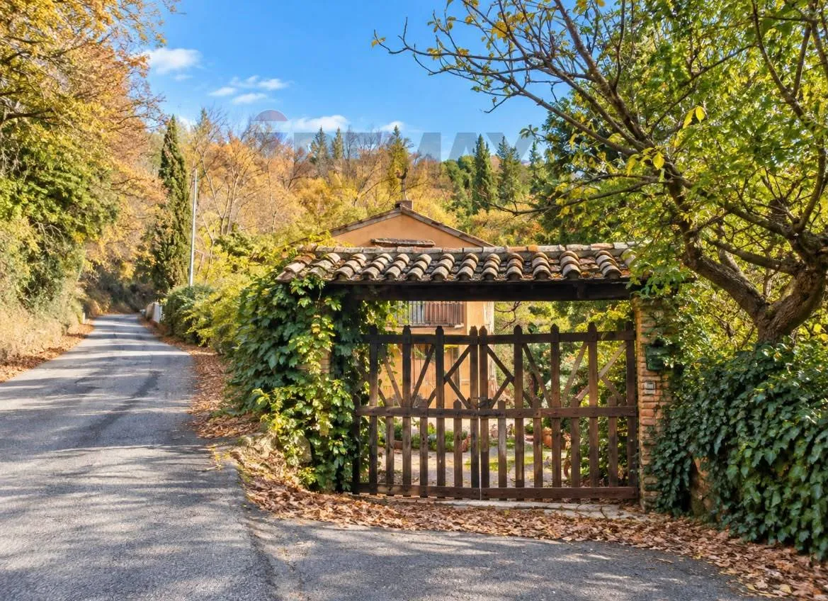 Rustico/Casale in vendita a Perugia, Monteluce, Ponte Rio, Montelaguardia, Casaglia, Pretola - foto 5