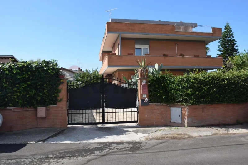 Villa in vendita a Ardea - foto 1