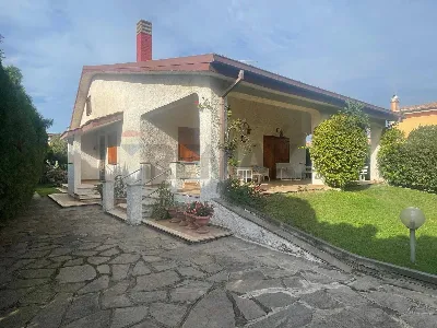 Villa in vendita a Ardea - foto 1
