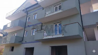 Casa Indipendente in vendita a Montecorvin... - foto 1