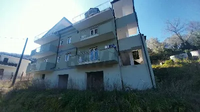 Casa Indipendente in vendita a Montecorvin... - foto 2