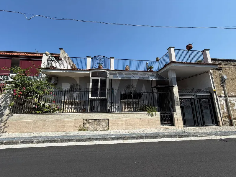Villa in vendita a Crispano - foto 1