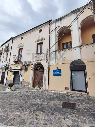 Casa Indipendente a Roggiano Gravina