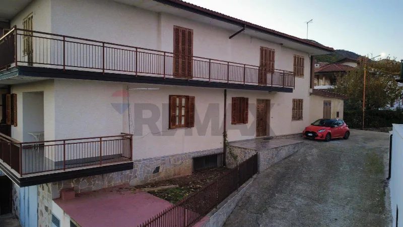 Casa Indipendente in vendita a Cerzeto - foto 1