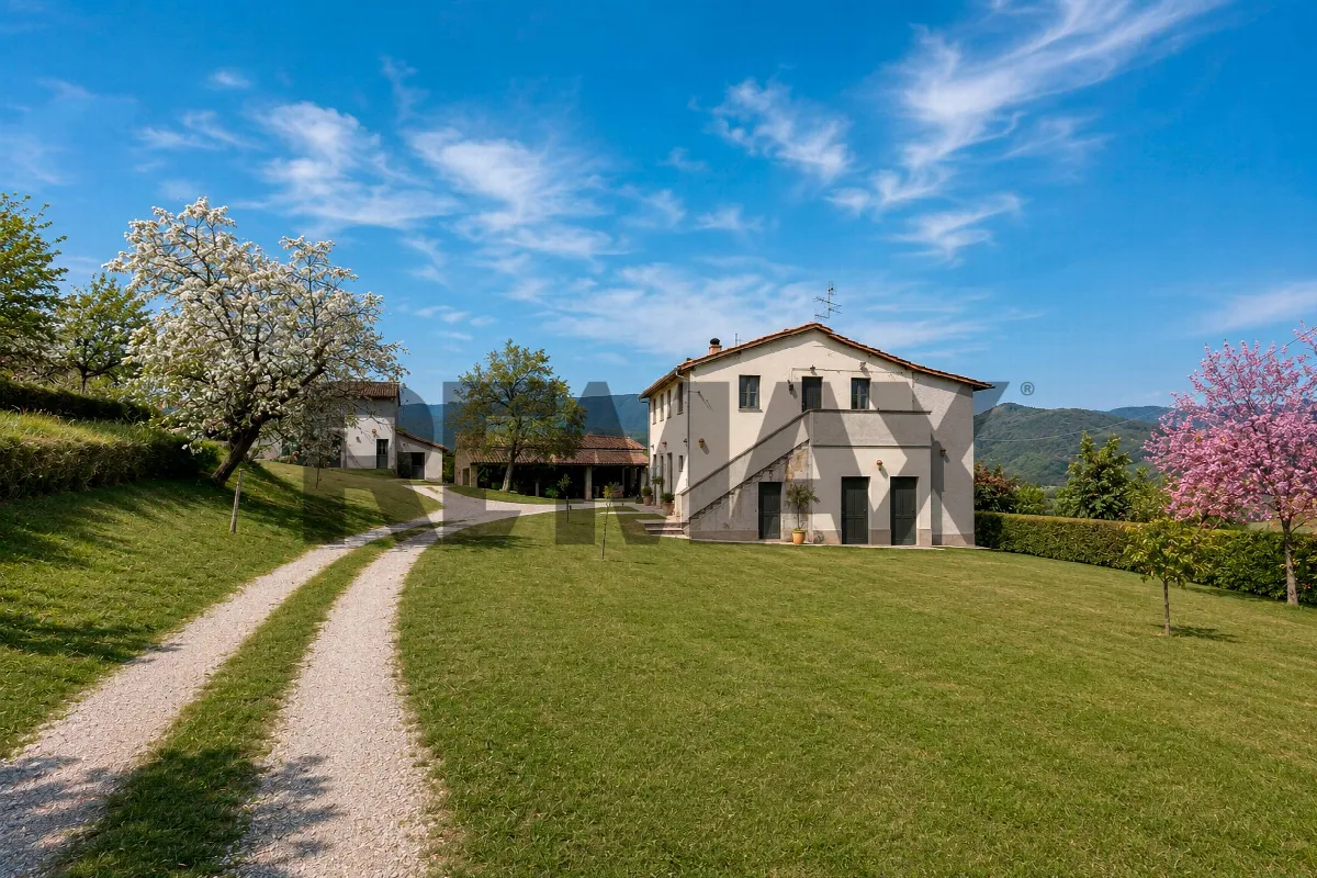 Rustico/Casale in vendita a Borgo San Lorenzo - foto 2