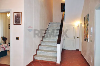 Casa Indipendente in vendita a Prato, Mali... - foto 4