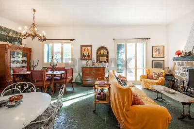 Villa in vendita a Viagrande - foto 1