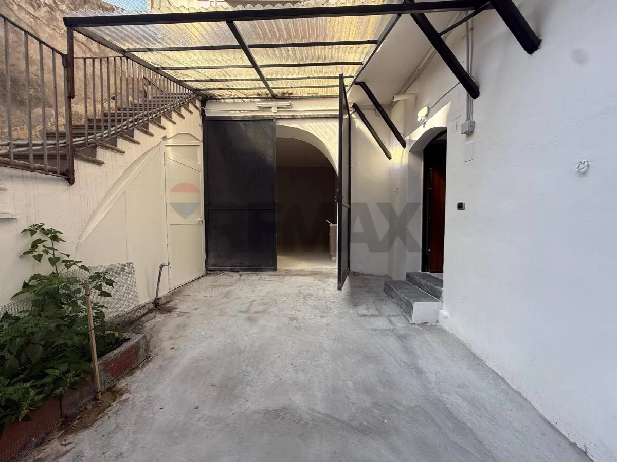 Casa Indipendente in vendita a Catania, Ferrarotto, Palestro, Calcare - foto 2