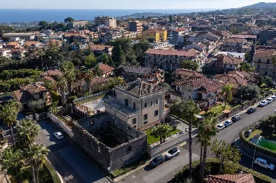 Villa in vendita a Aci Sant'Antonio - foto 1