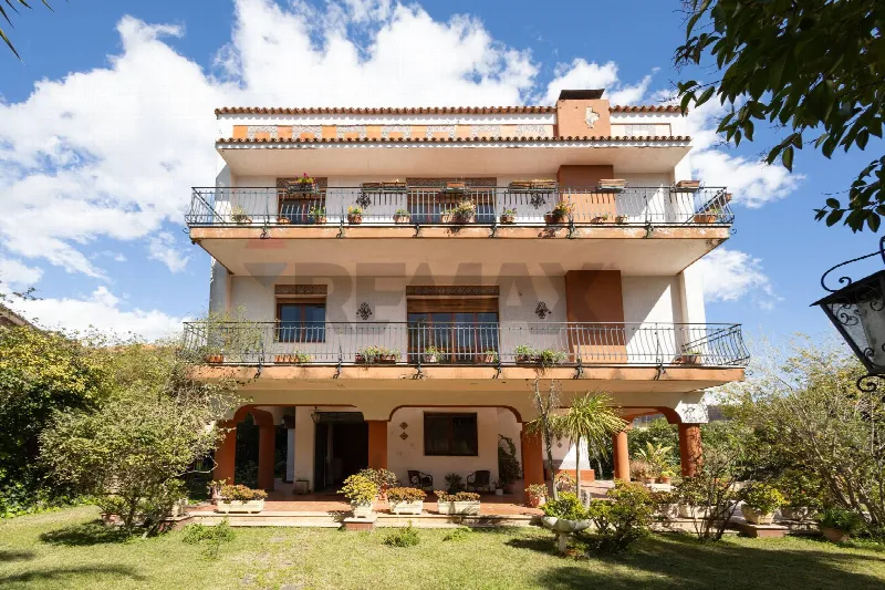 Villa in vendita a Sant'Agata li Battiati - foto 1