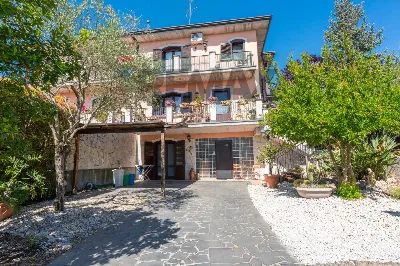 Villa in vendita a Trecastagni - foto 1