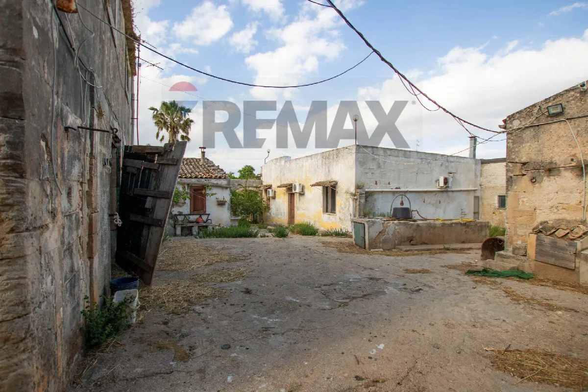 Rustico/Casale in vendita a Canicattini Bagni - foto 3