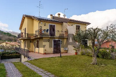 Villa in vendita a Viagrande - foto 1