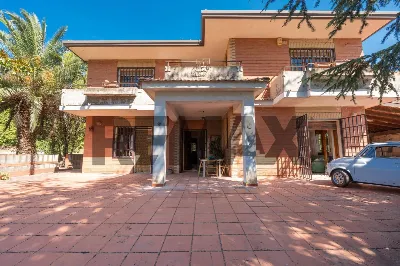 Villa in vendita a Trecastagni - foto 1