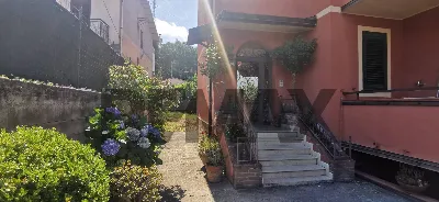 Casa Indipendente in vendita a Palmi - foto 1