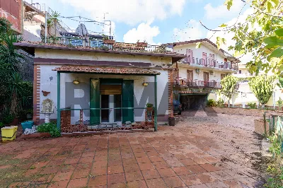 Villa in vendita a Gravina di Catania - foto 2